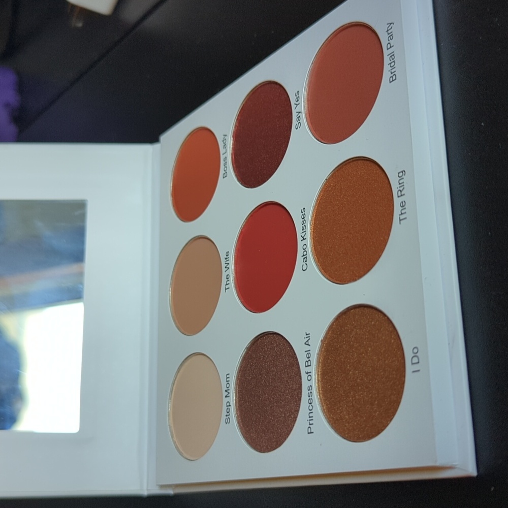 Give Them Lala Eyeshadow Palette